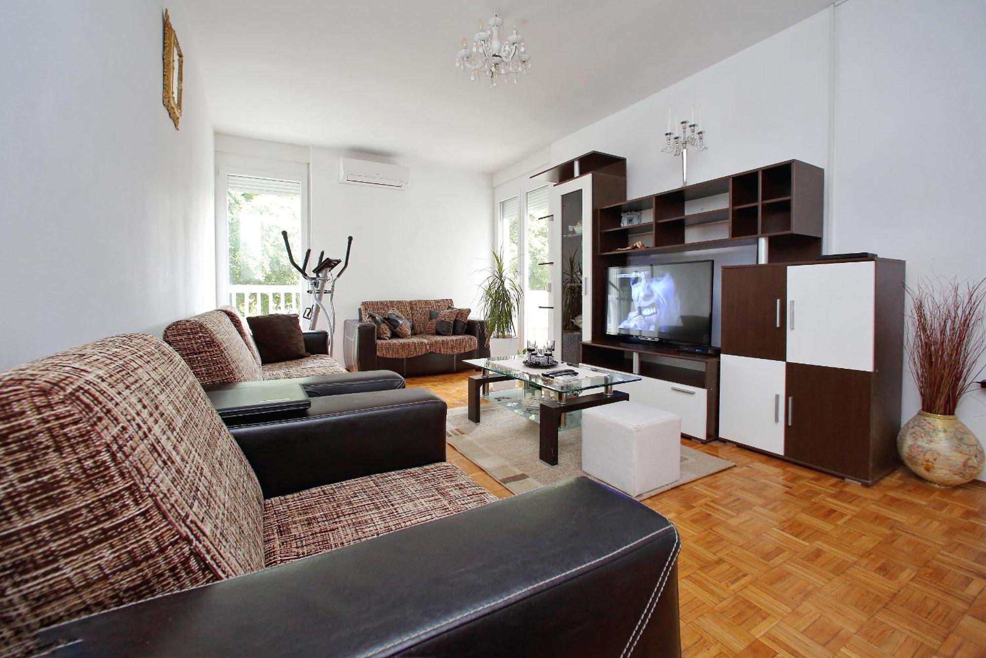 Apartment Lilic Zara Esterno foto