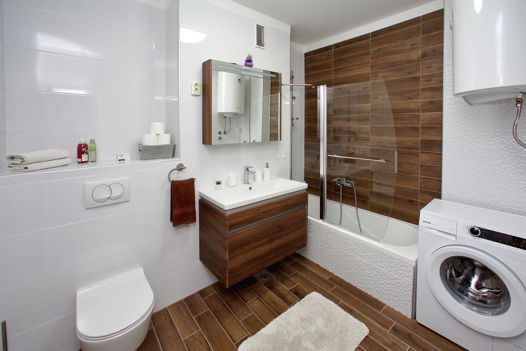 Apartment Lilic Zara Esterno foto