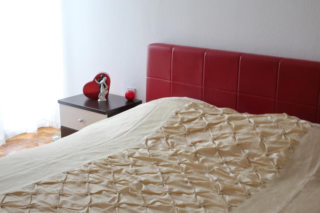 Apartment Lilic Zara Esterno foto